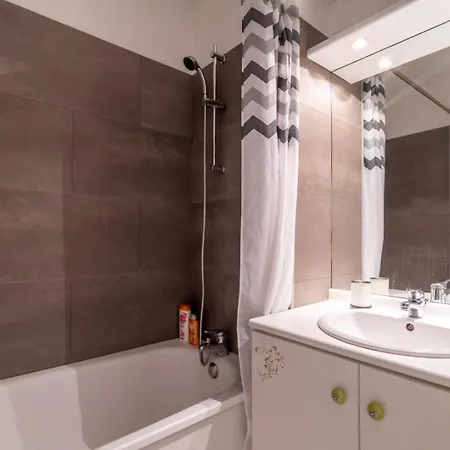 Apartment Near Train Station With Parking Lille