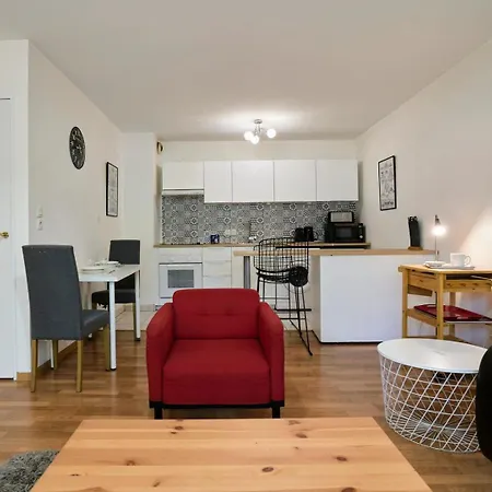 Near Train Station With Parking * Lille