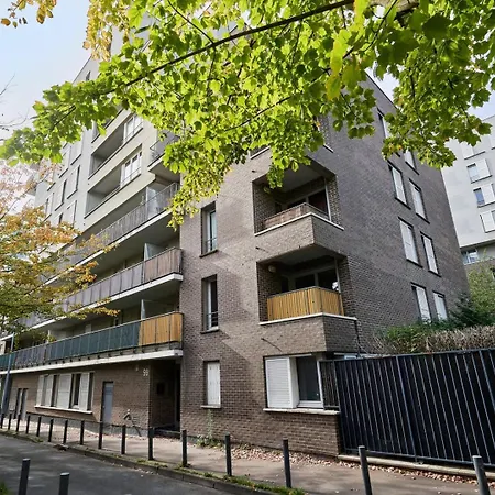 Near Train Station With Parking * Lille